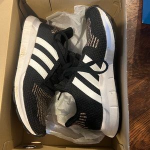 Adidas Swift Run Tennis Shoe